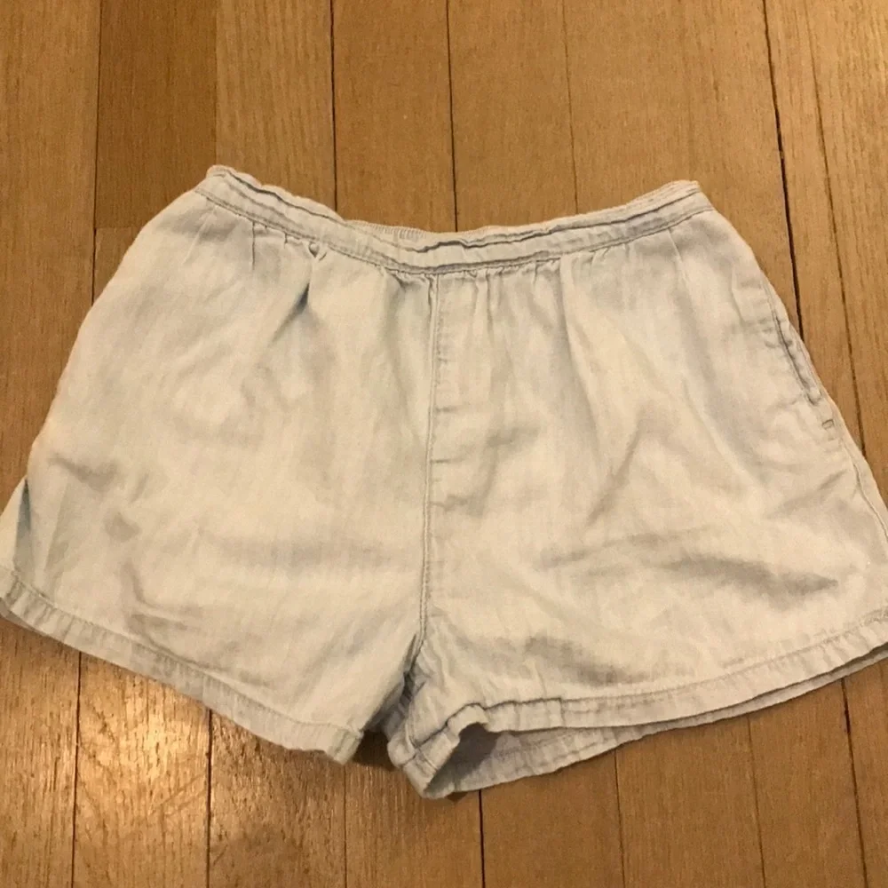 Baby gap jean shorts